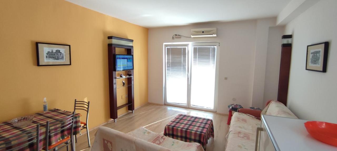 Apartments Vela - Pestani, Ohri Dış mekan fotoğraf