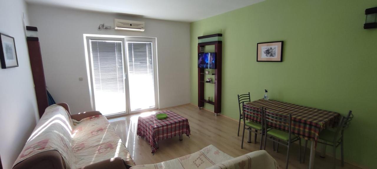 Apartments Vela - Pestani, Ohri Dış mekan fotoğraf
