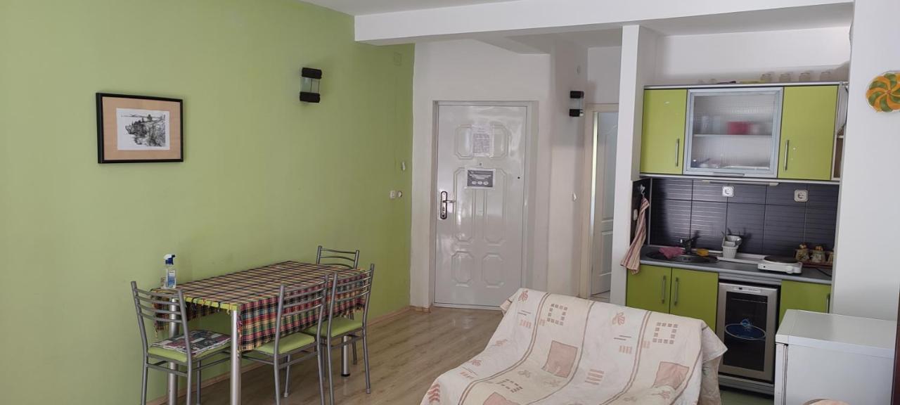 Apartments Vela - Pestani, Ohri Dış mekan fotoğraf