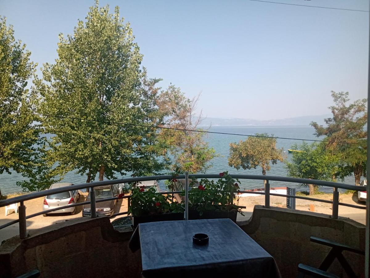 Apartments Vela - Pestani, Ohri Dış mekan fotoğraf